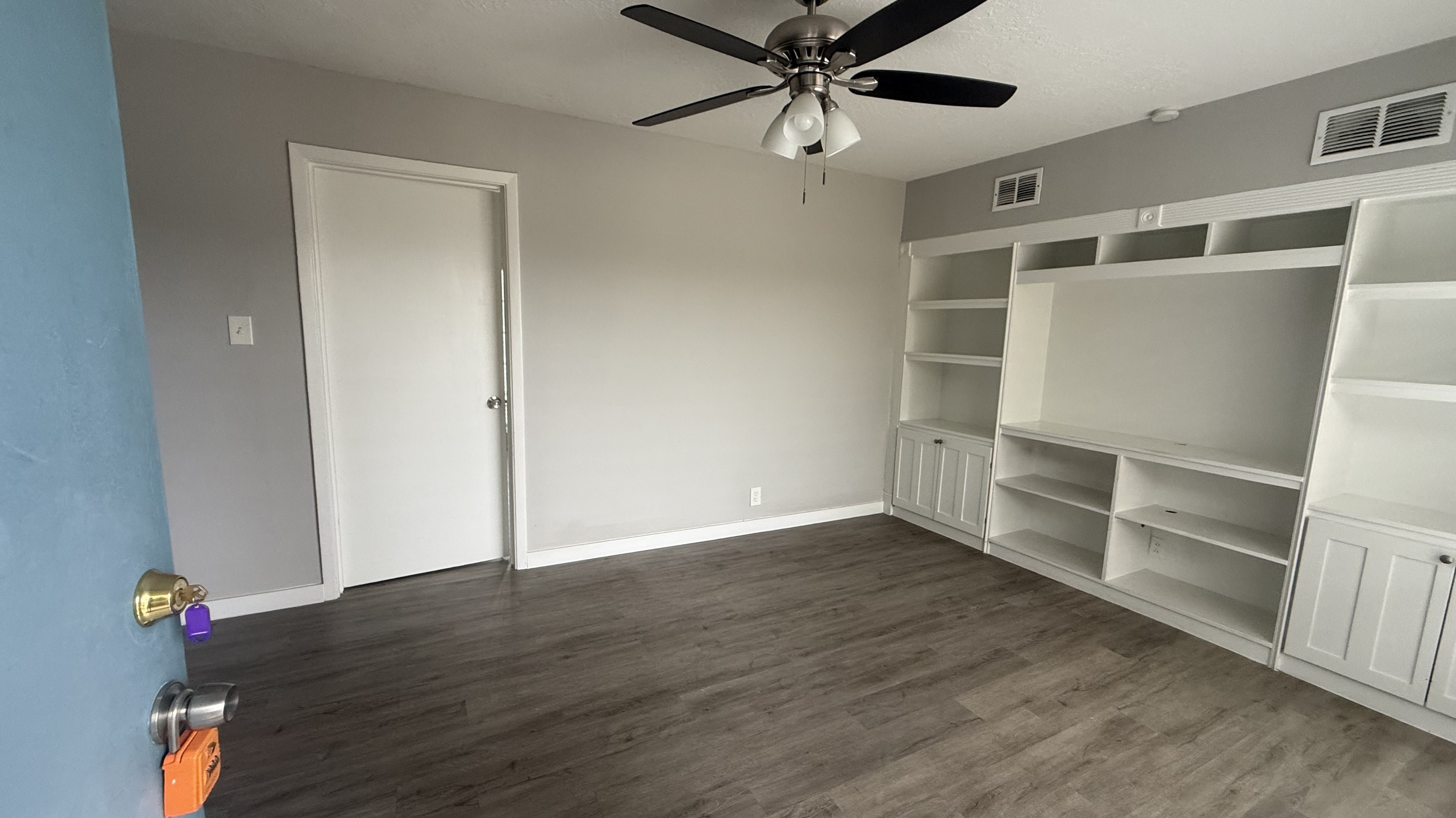 1660 Richmond Avenue - 12