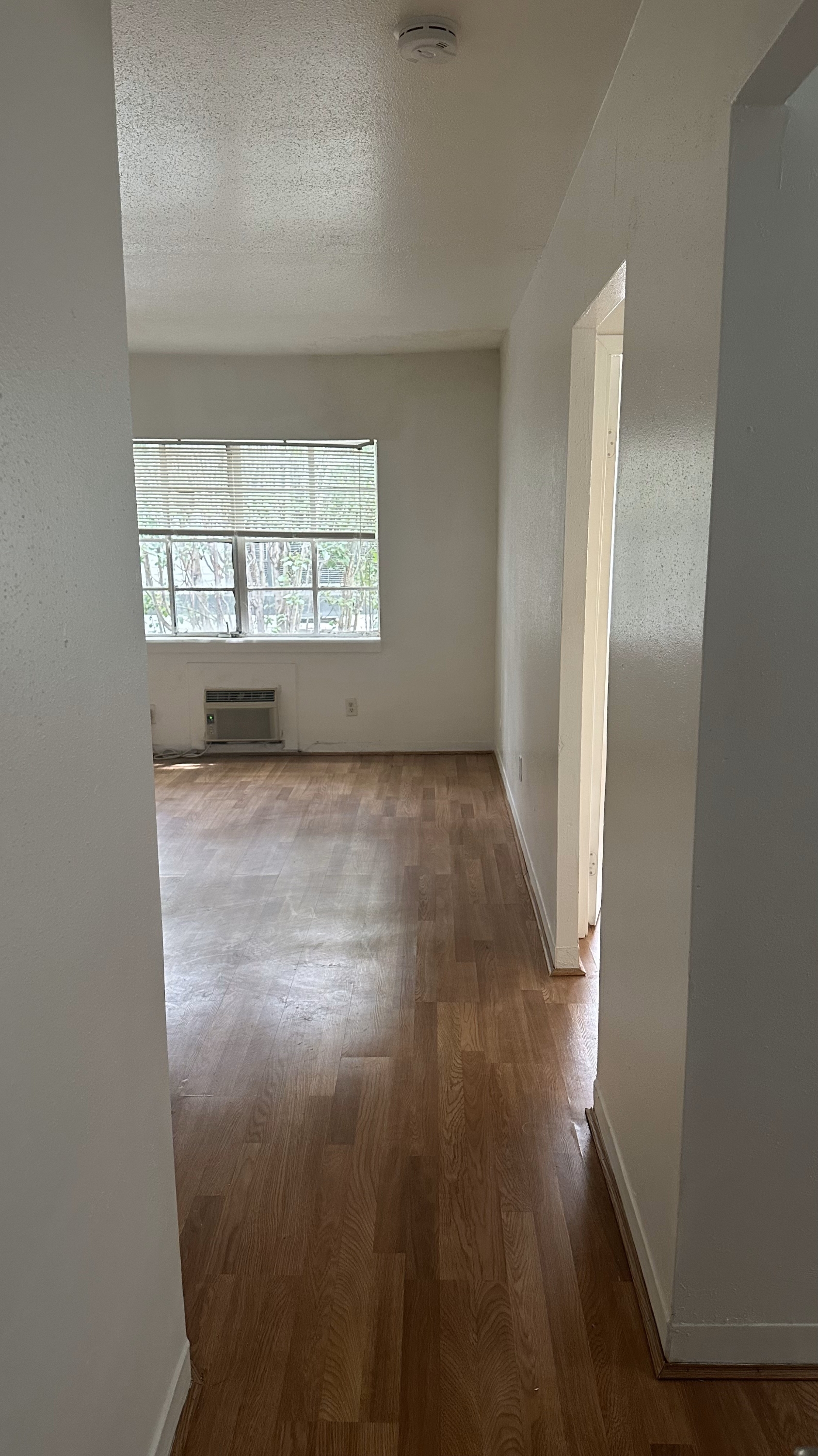 5607 Jackson - 05