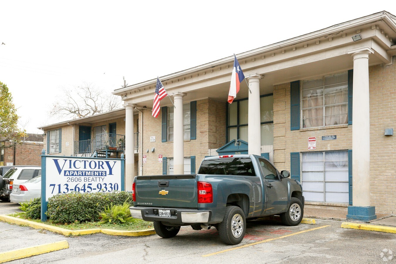 Property main image