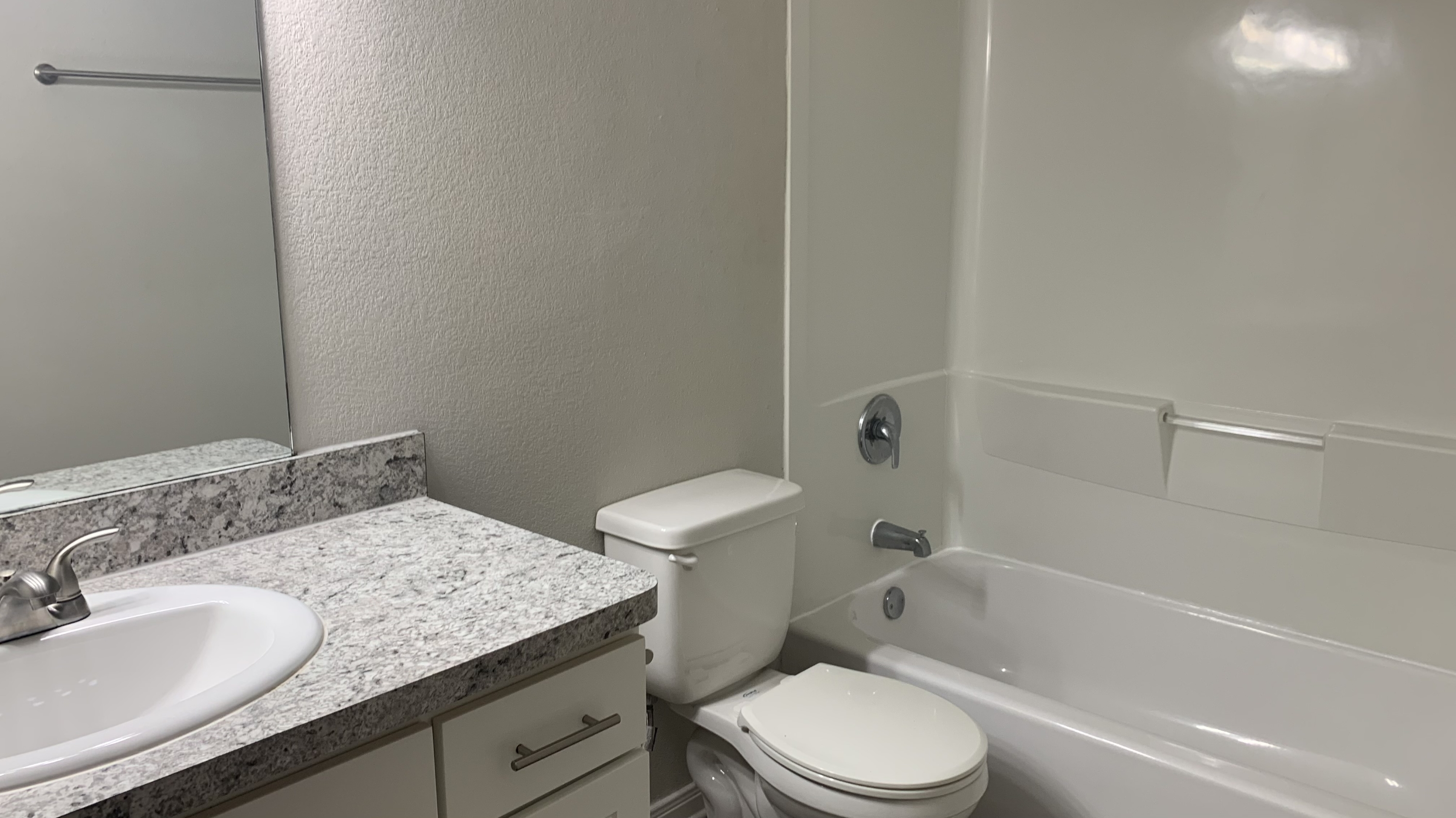 2825 Bellefontaine 125A