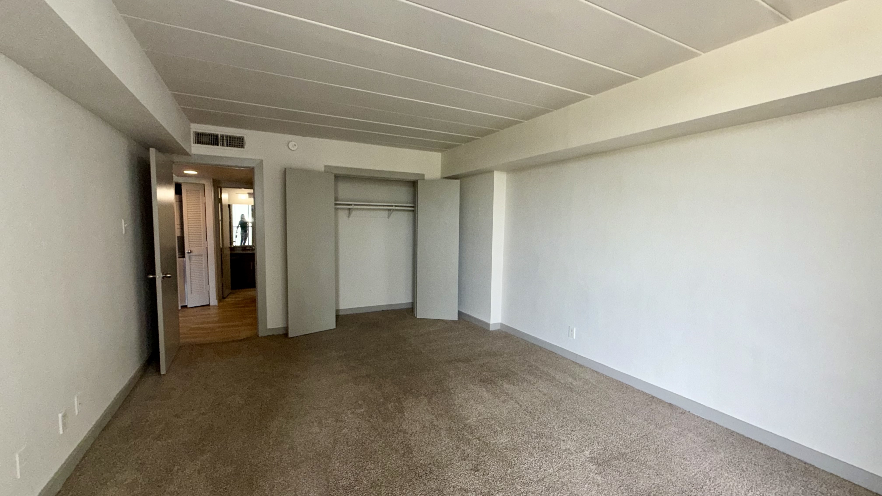 5400 Memorial - 407