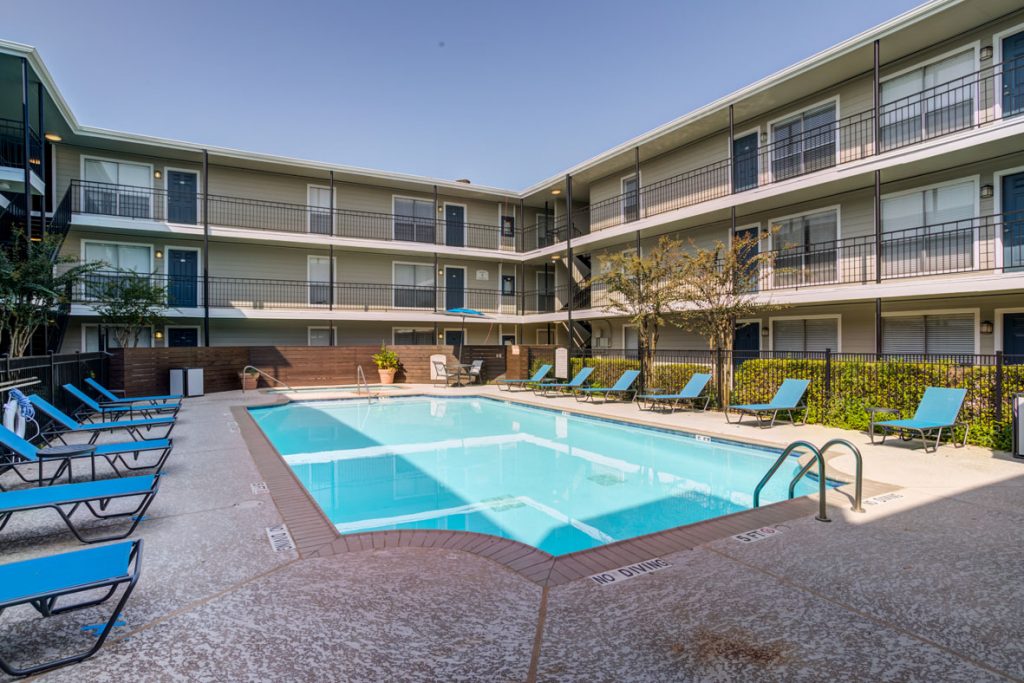 2825 Bellefontaine 355A