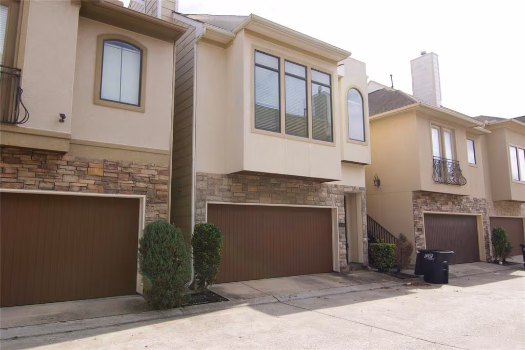 6353 Richmond Avenue - 111