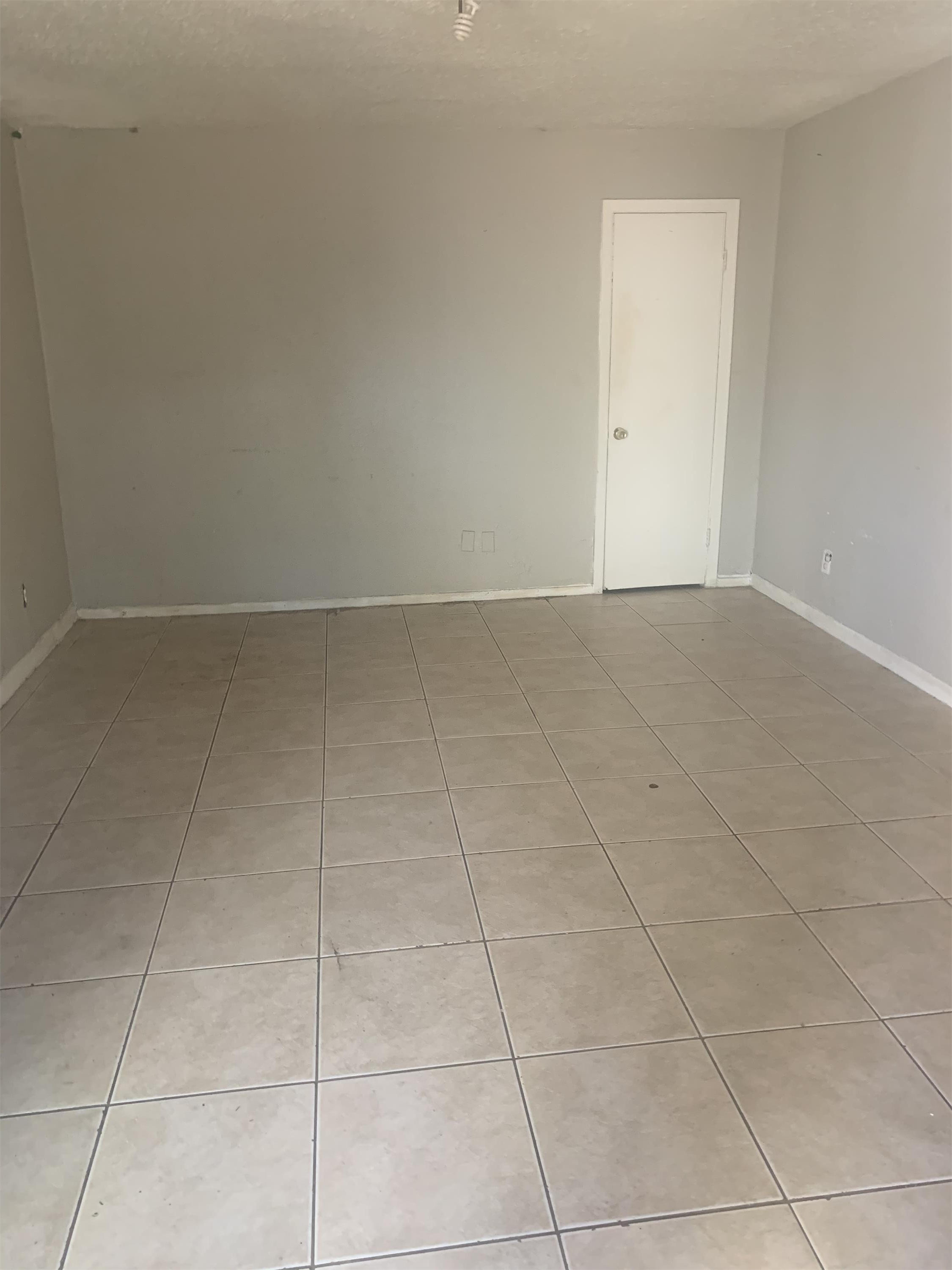 6215 Tierwester St. - 8